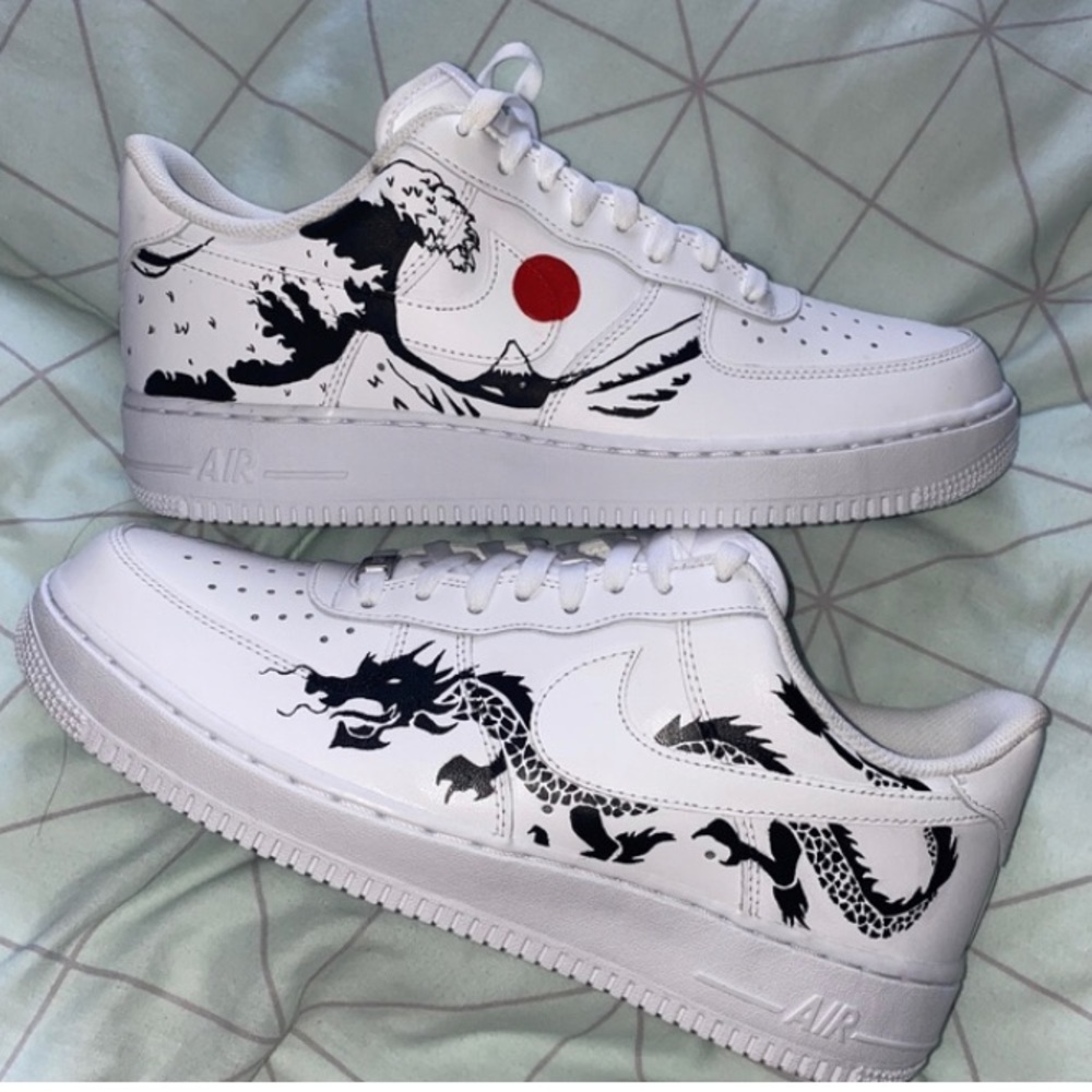Custom Airforce 1 - Picture 1 of 3